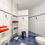 Peces 3 By Interhome *